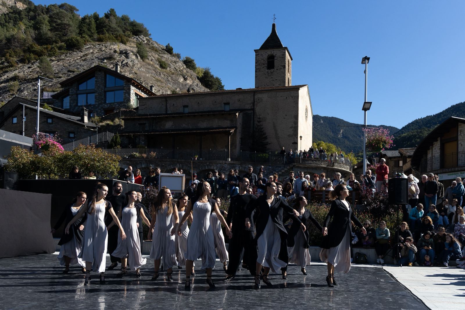 contradans diumenge 5.jpeg