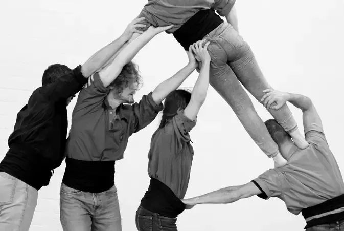 Participant Contradans